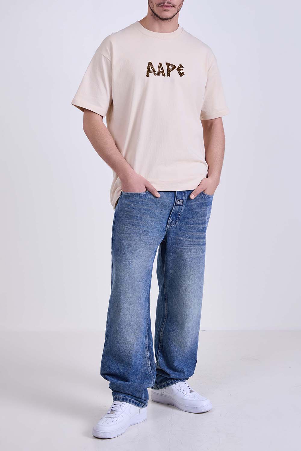 חולצת טי בגזרה ישרה